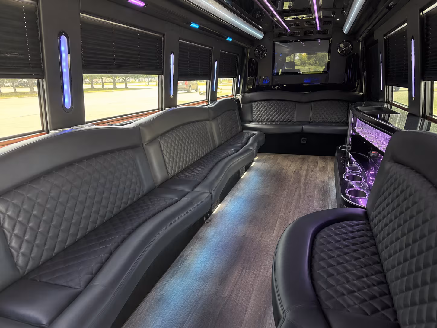 Rent a Bus to Caesars Superdome