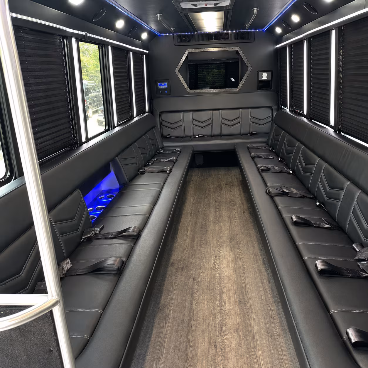 West Gulfport Winery Tour & Pub Crawl Transportation