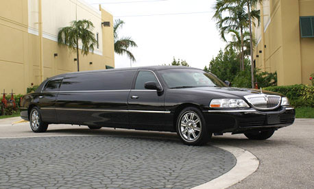 Mobile 8 Passenger Limo